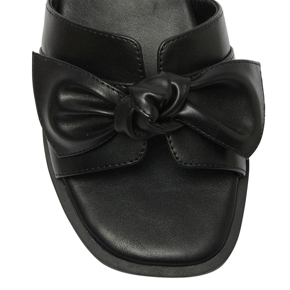 Dahlia Flat in Black Smooth