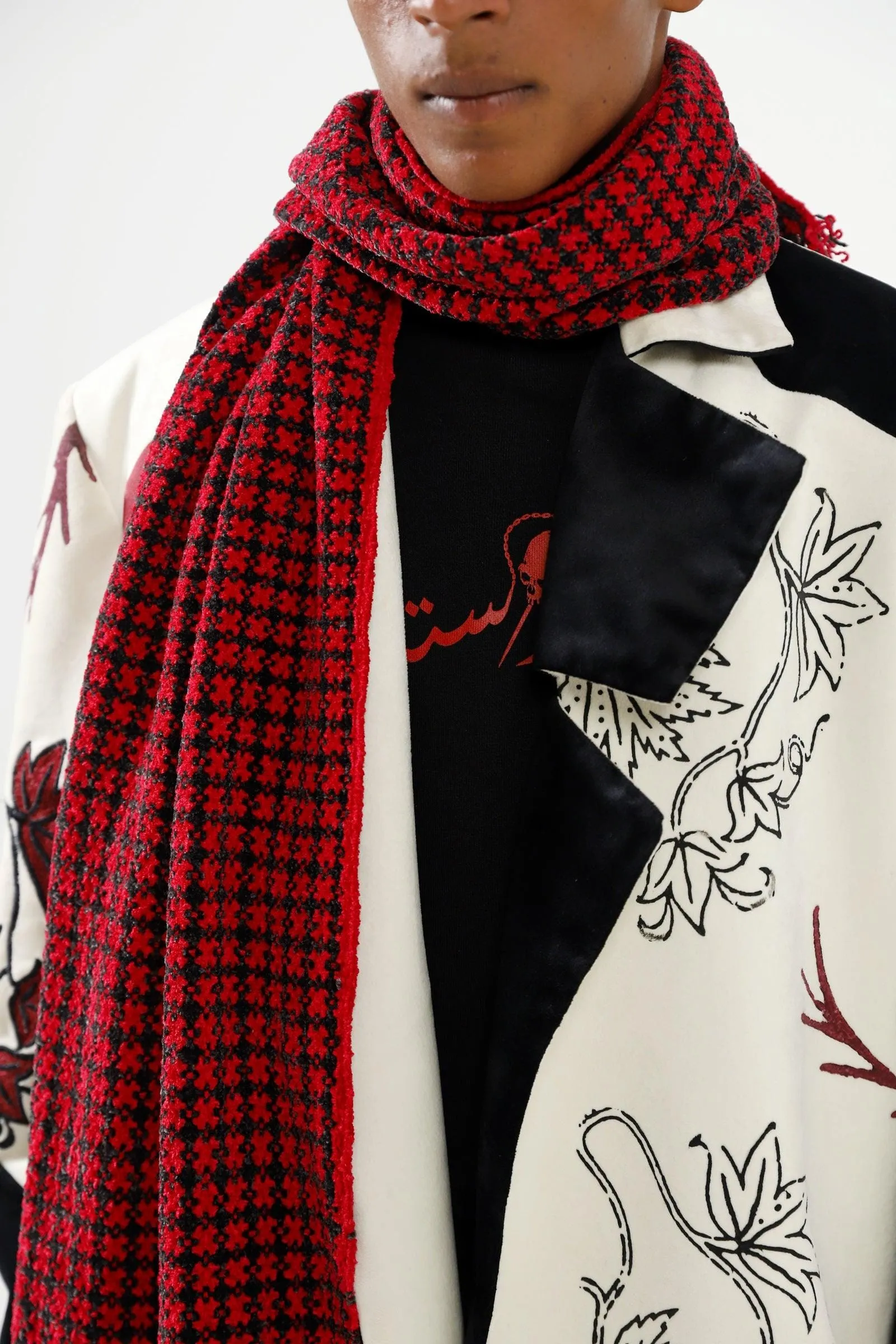 HANDWOVEN VELVET SCARF