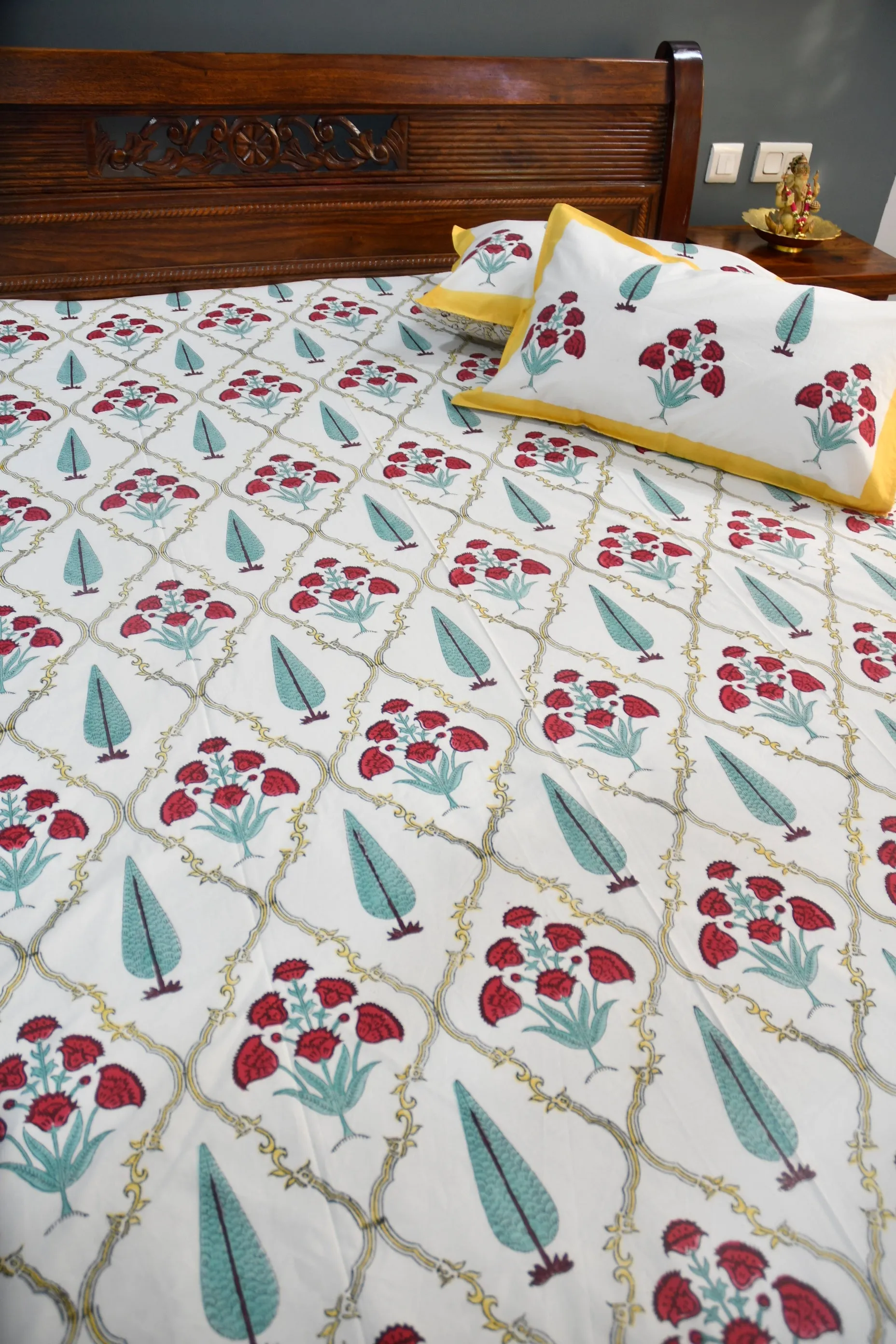 Khushnuma Bedsheet: Jaipur Luxury for Your Bedroom