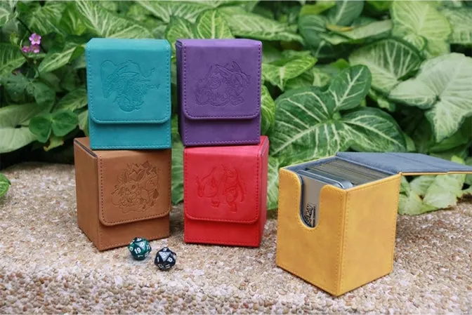 MUNTO - Trading Card Game Deck Box - Charizard (100  Cards)