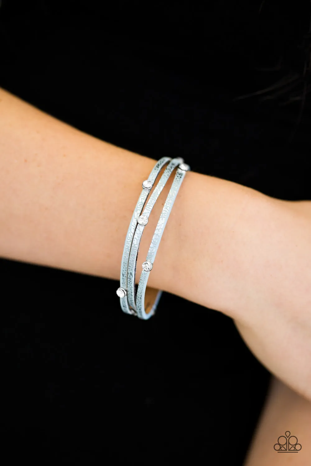 Open Door Jewelry - Drop A SHINE - Blue Bracelet - Paparazzi Accessories