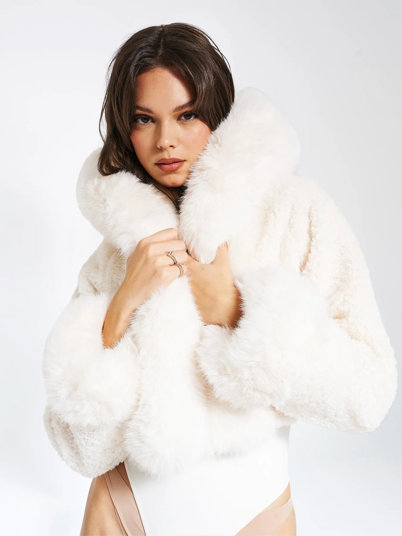 Sienna - White Cropped Faux Fur Jacket