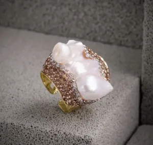 Snowy Pearl Ring