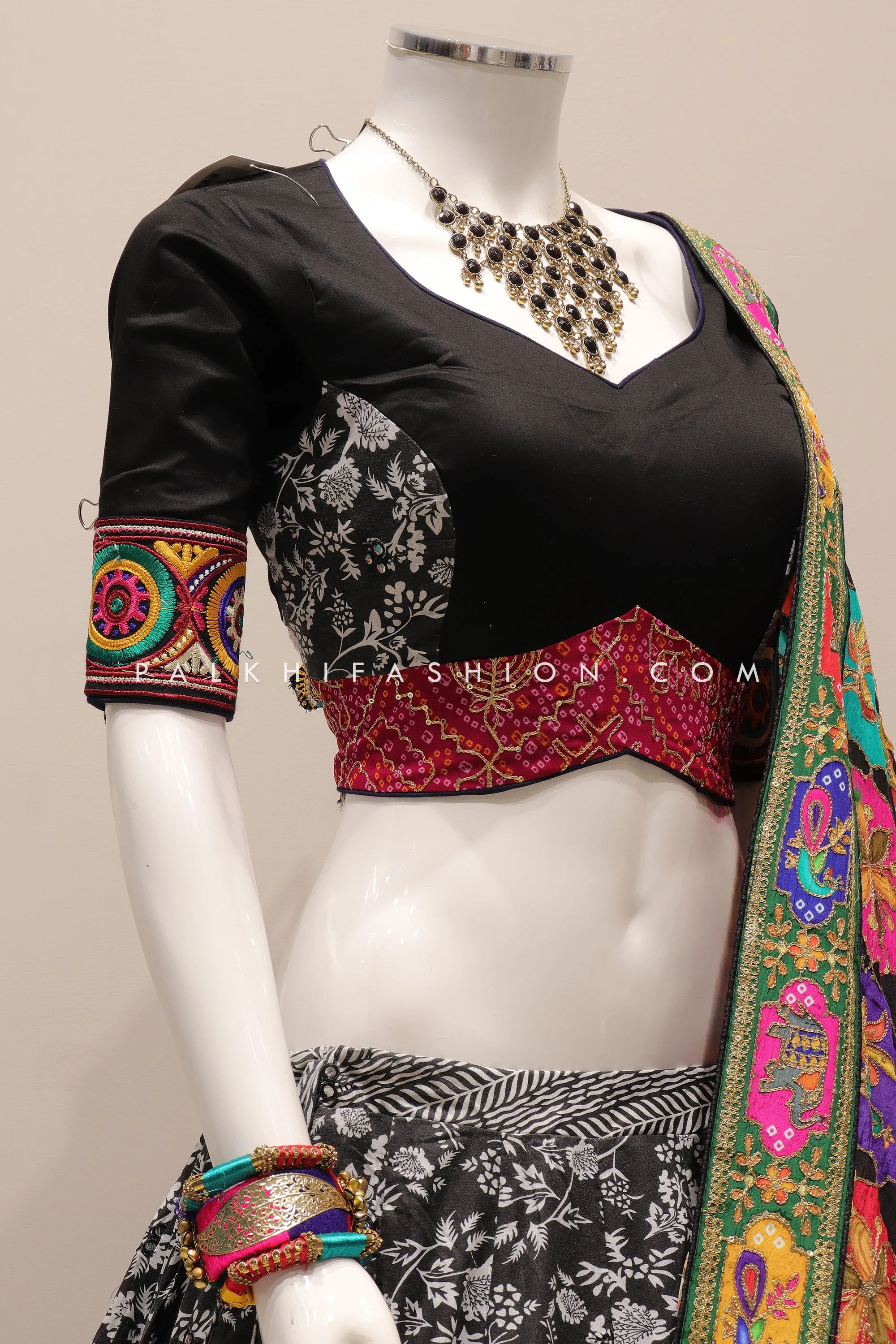 Vintage Black Navratri Chaniya Choli Set With Hand-Embroidered Dupatta