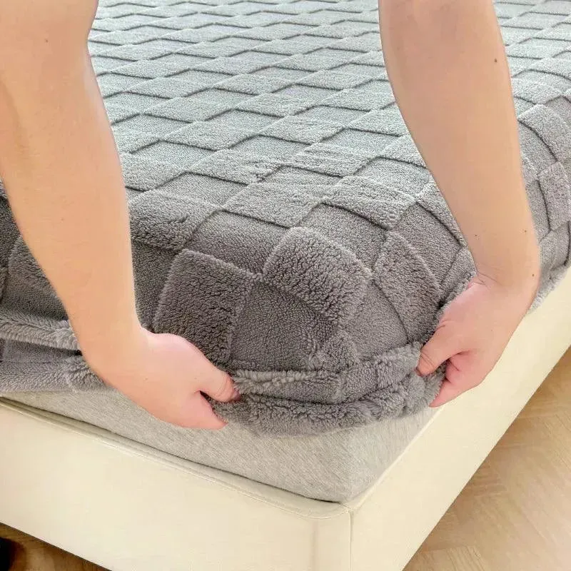 Warm Taff Velvet Fitted Bed Sheet